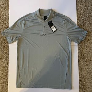 New Oakley golf shirt/polo. Size medium